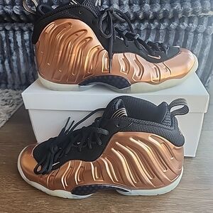 Nike Youth Copper Metallic High-Top Sneakers with Black Trim